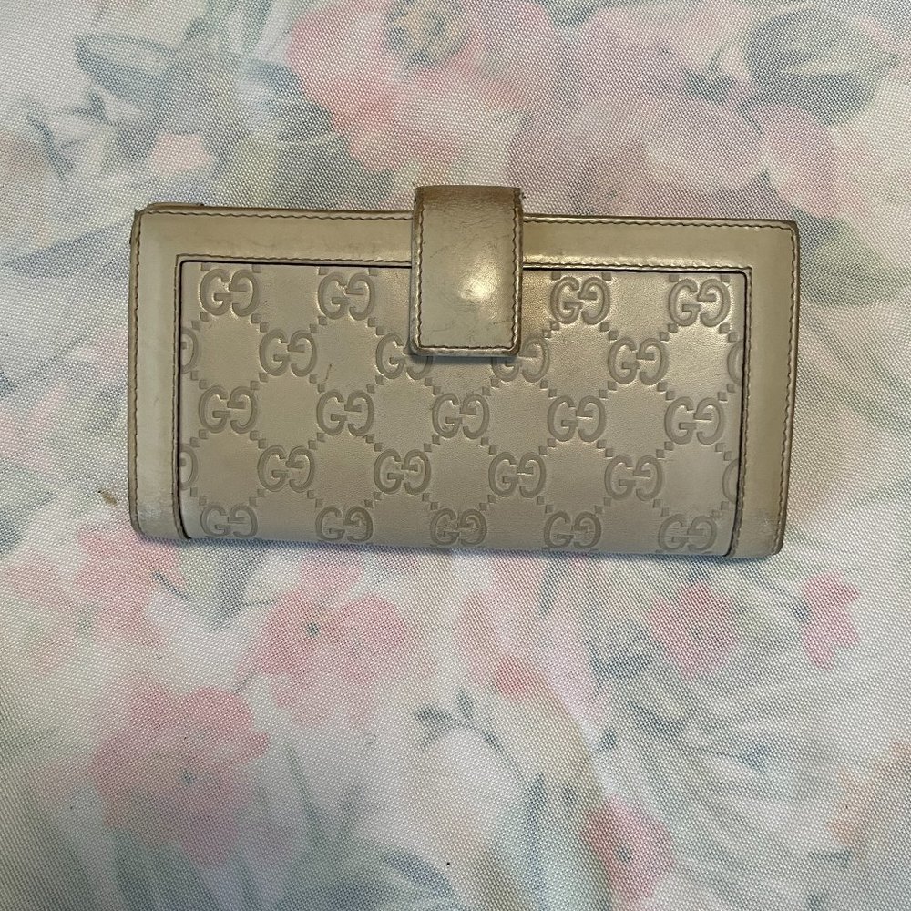 Cream Gucci Wallet - Picture 2 of 5